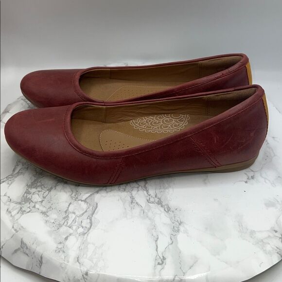 CLARKS Cranberry Red Leather Canebay Loafer-9M - Picture 3 of 7